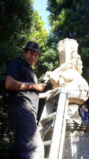 Repair and restoration statues sculptures